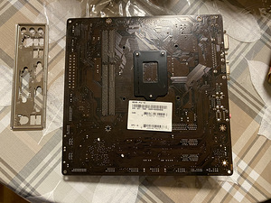 Emaplaat MSI H81-P33 V2 + Intel Core i5 4570T (5 foto / 5)