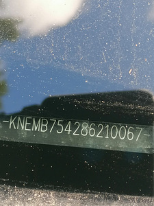 Kia Carnival (9 фото из 9)