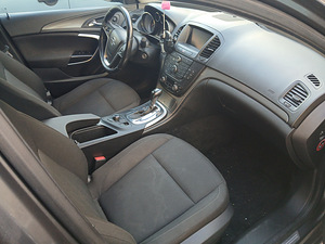 OPEL INSIGNIA SPORTS TOURER 2.0 96KW 2001 dizel automat (2 foto / 14)