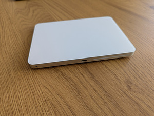 Apple Magic Trackpad 2 (A1535) — Серебристый (2 фото из 6)