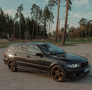 BMW 330 3.0 150kW (2 foto / 10)
