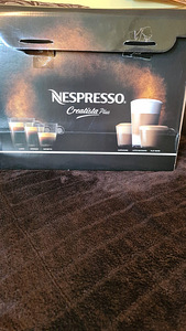 Nespresso Creatista Plus