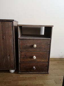 Vintage stiilis lihvitud täispuidust kapid (4 foto / 10)