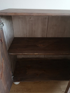 Täispuidust kapid (10 foto / 10)