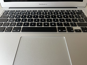 MacBook Air 13 2015 i7 250 ssd (2 foto / 10)