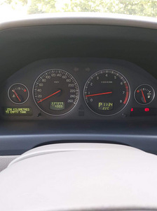 Volvo V70, 2006 автомат (14 фото из 14)
