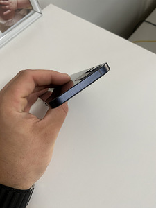 Продам IPhone 12 64Gb (5 фото из 6)