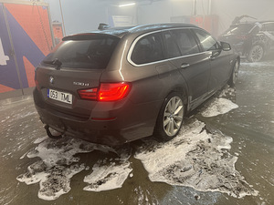 BMW 530 Xdrive (4 foto / 12)