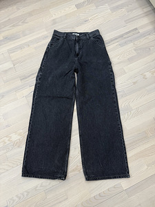 Carhartt püksid M (1 foto / 3)