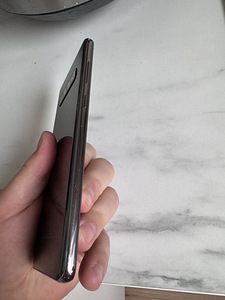 Samsung Galaxy S10 plus (6 фото из 9)
