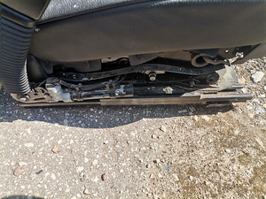 BMW e 60 кожаный салон (8 фото из 10)