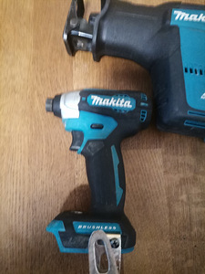 Makita (3 фото из 4)