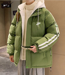КУРТКА NIKE (2 фото из 5)