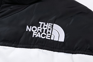 Куртка North Face (3 фото из 4)