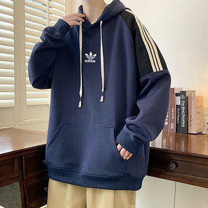 Adidas толстовка (3 фото из 6)