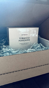 Extrait de parfum Byredo Tobacco Mandarin (4 foto / 5)