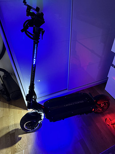 Dualtron Thunder 5.4kw elektritõukeratas (1 foto / 7)
