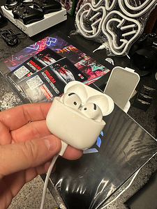 Airpods 4 Original (1 foto / 3)