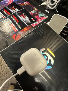 Airpods 4 Original (3 foto / 3)