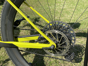SCOTT SCALE RS 900 WORLD CUP (2 foto / 8)