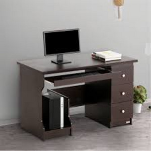 Computer desk (1 foto / 2)