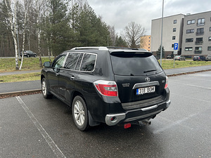 Продам автомобиль (5 фото из 14)