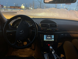 Mercedes w211 e 320 (9 foto / 12)
