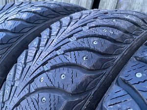 Sava Eskimo Ice Stud 195/65 R15 (2 foto / 5)