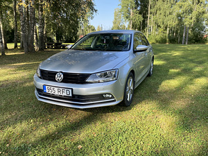 2016 Volkswagen Jetta (1 foto / 12)