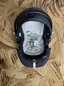 Детское кресло chicco (1 фото из 1)