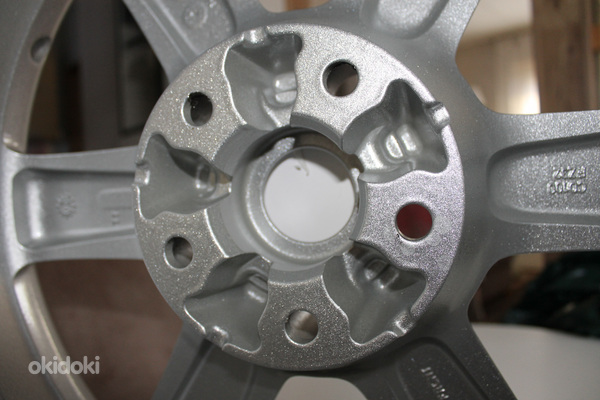 Легкосплавные диски Toyota RAV 4 18'' (фото #4)