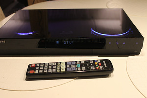 SAMSUNG BD C- 8200 HDD RECORDER, BLURAY, DVD, CD, TV PLAYER (5 foto / 7)