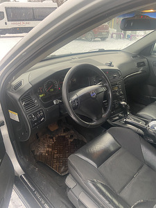 Volvo s60, 2005, ATM, 2,4D, 120kw (5 foto / 7)