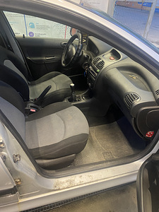 Peugeot 206 1.4 diesel (5 foto / 5)