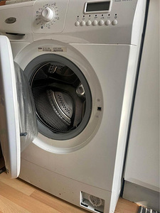 Kitsas pesumasin Whirlpool (2 foto / 2)