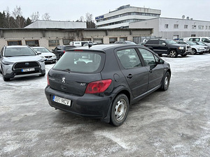 2001 Peugeot 307, Мощность двигателя: 80, объем: 1587 (4 фото из 6)