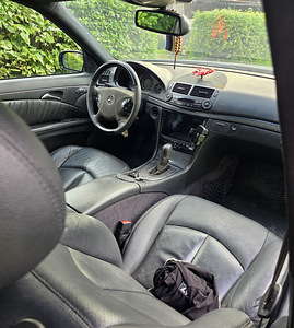 Mercedes-Benz w211 (4 foto / 5)
