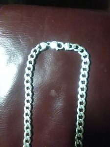 Серебряная цепь (2 фото из 2)