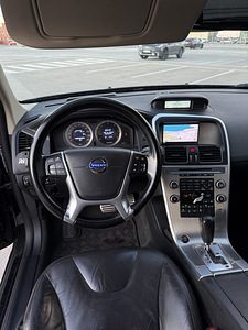 Volvo XC60 2.4 (9 фото из 15)