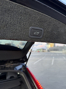Volvo XC60 2.4 (15 фото из 15)