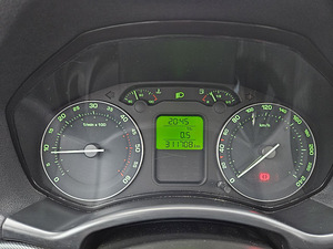 Skoda Octavia A5 1.9 TDI (8 foto / 11)