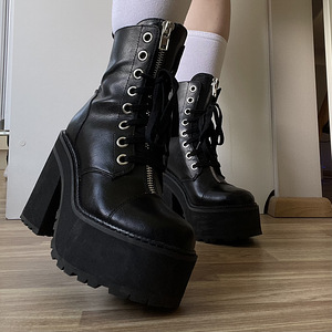 Ботинки KILLSTAR Pit Princess Boots - UK5 / 38 (3 фото из 5)