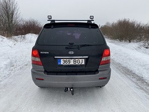 Kia sorento (6 фото из 6)