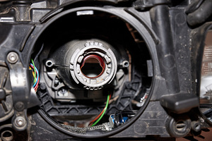 BMW 5 F10/F11 bi-xenon esituli parem (5 foto / 6)