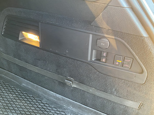Volkswagen Touareg (7 foto / 15)