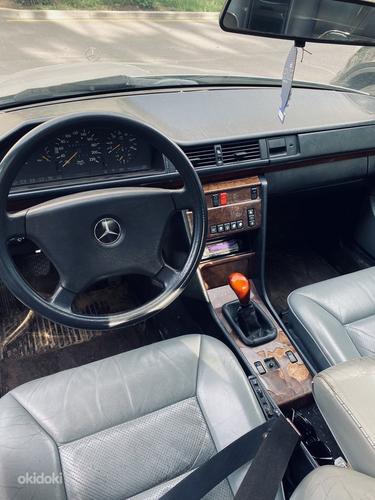 Mercedes-Benz CE124 300d (фото #6)