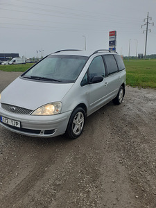 Ford Galaxy (2 foto / 6)