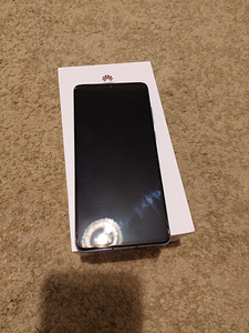 Huawei P30 (2 фото из 5)