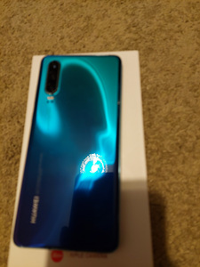 Huawei P30 (4 фото из 5)
