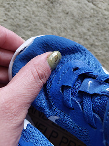 Крассовки Nike (3 фото из 4)